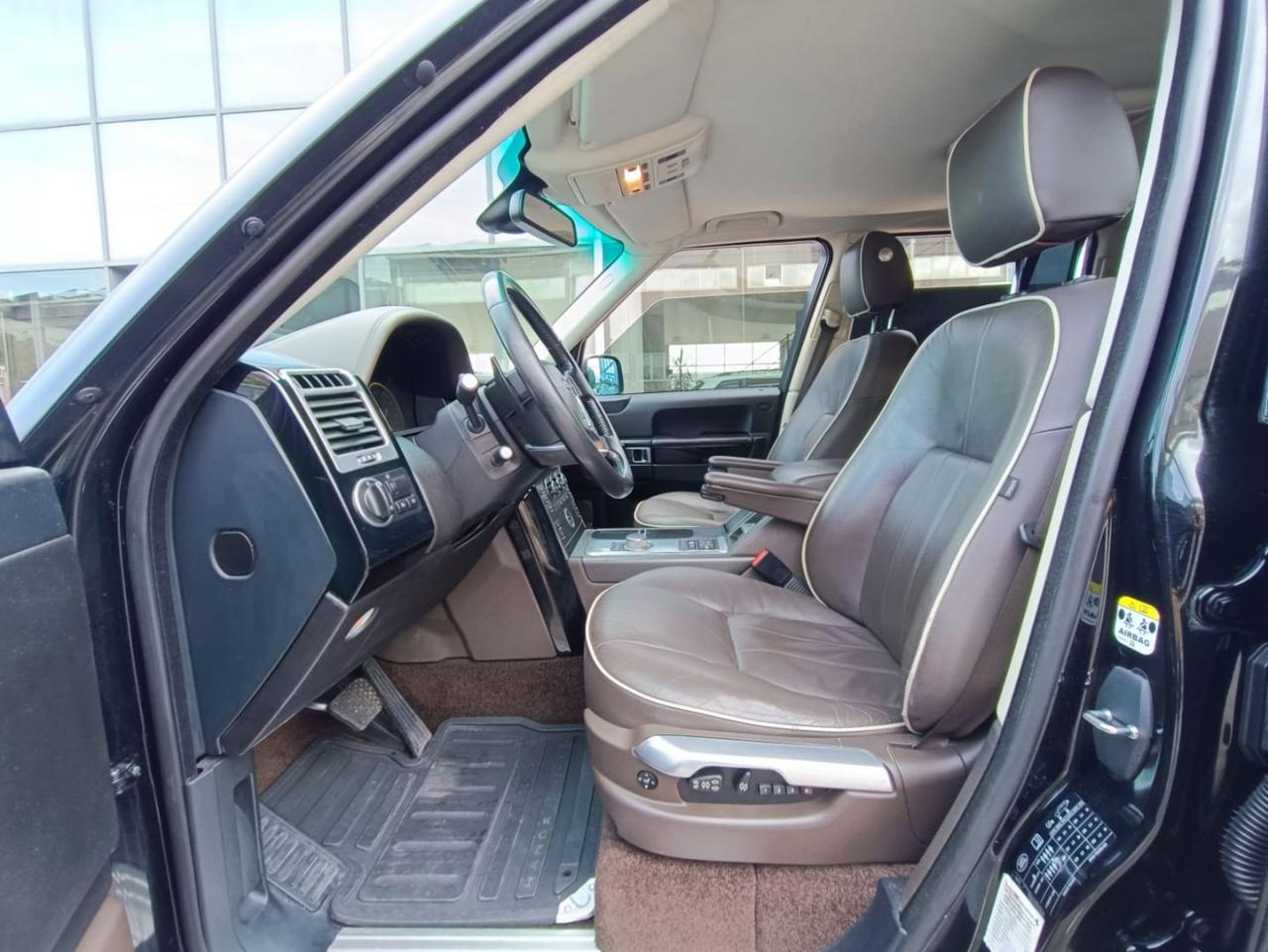 LAND ROVER Range Rover 4.4 TDV8 HSE - 27