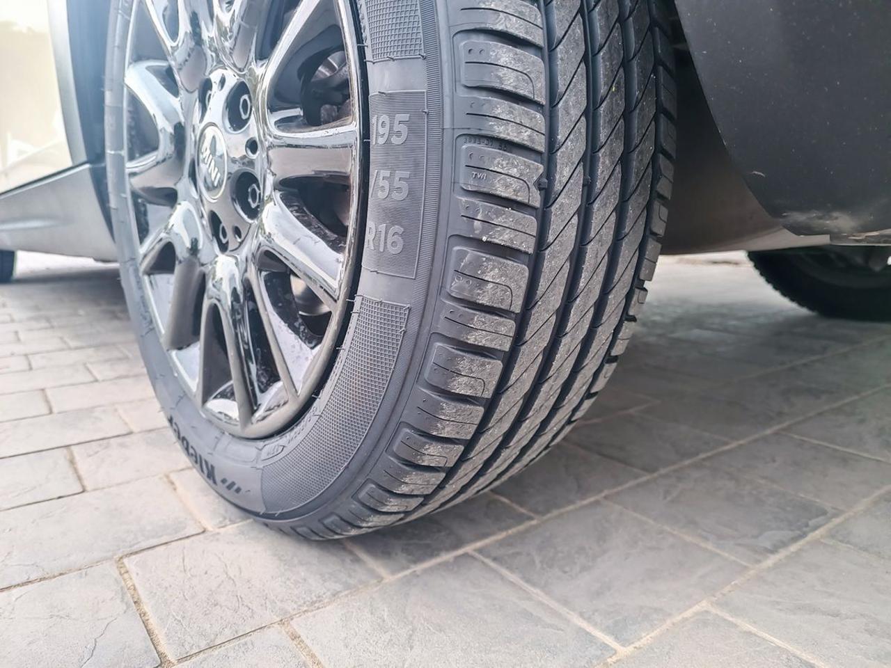 MINI One 1.5 One 75 CV 5 porte - 23