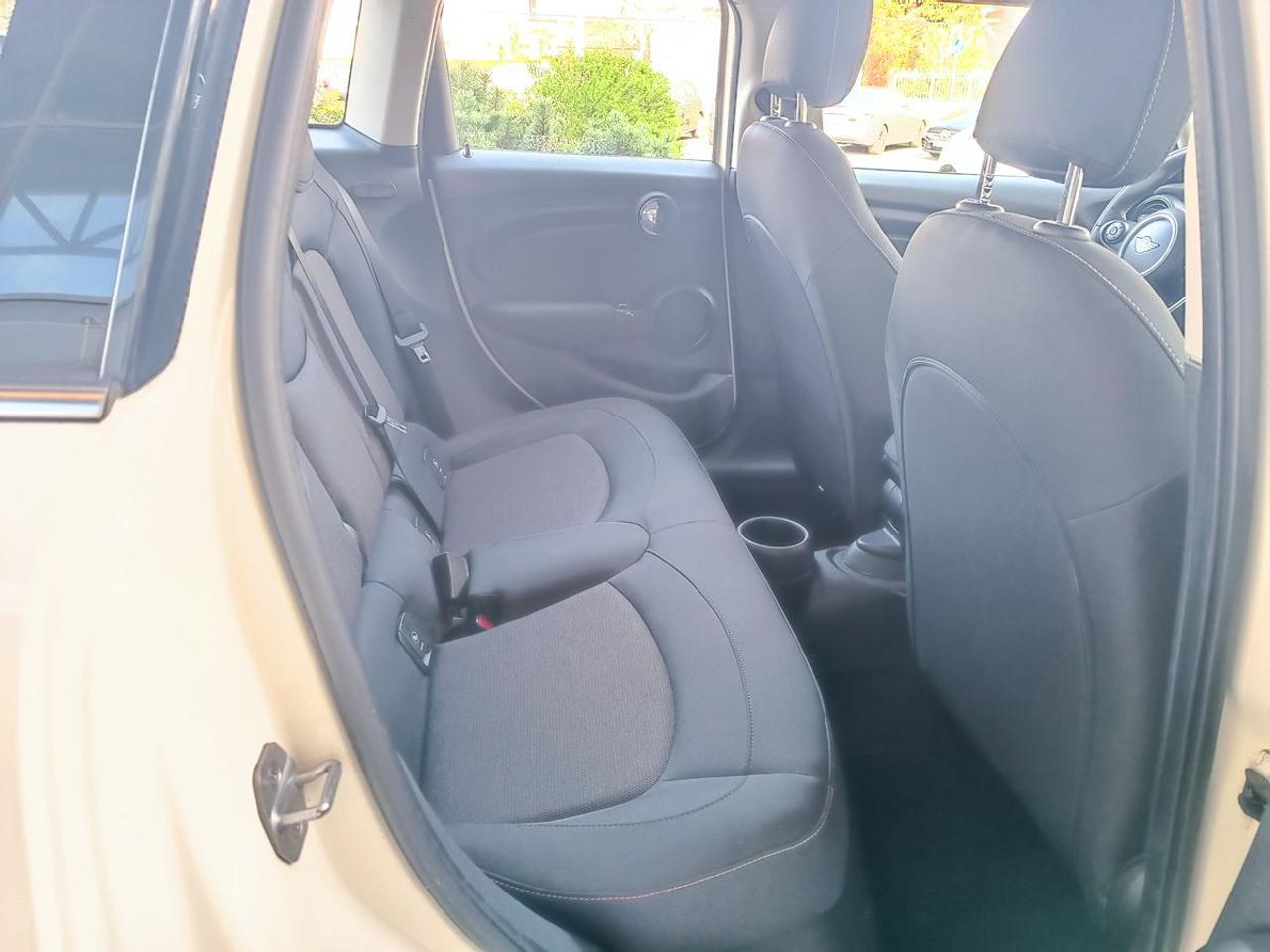 MINI One 1.5 One 75 CV 5 porte - 12