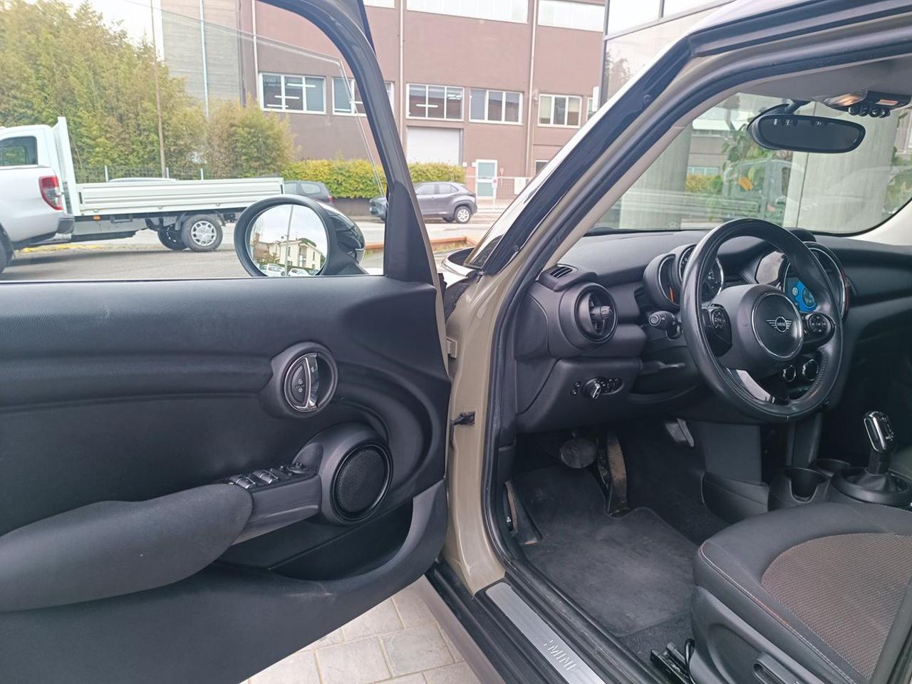 MINI One 1.5 One Hype 5 porte - 6