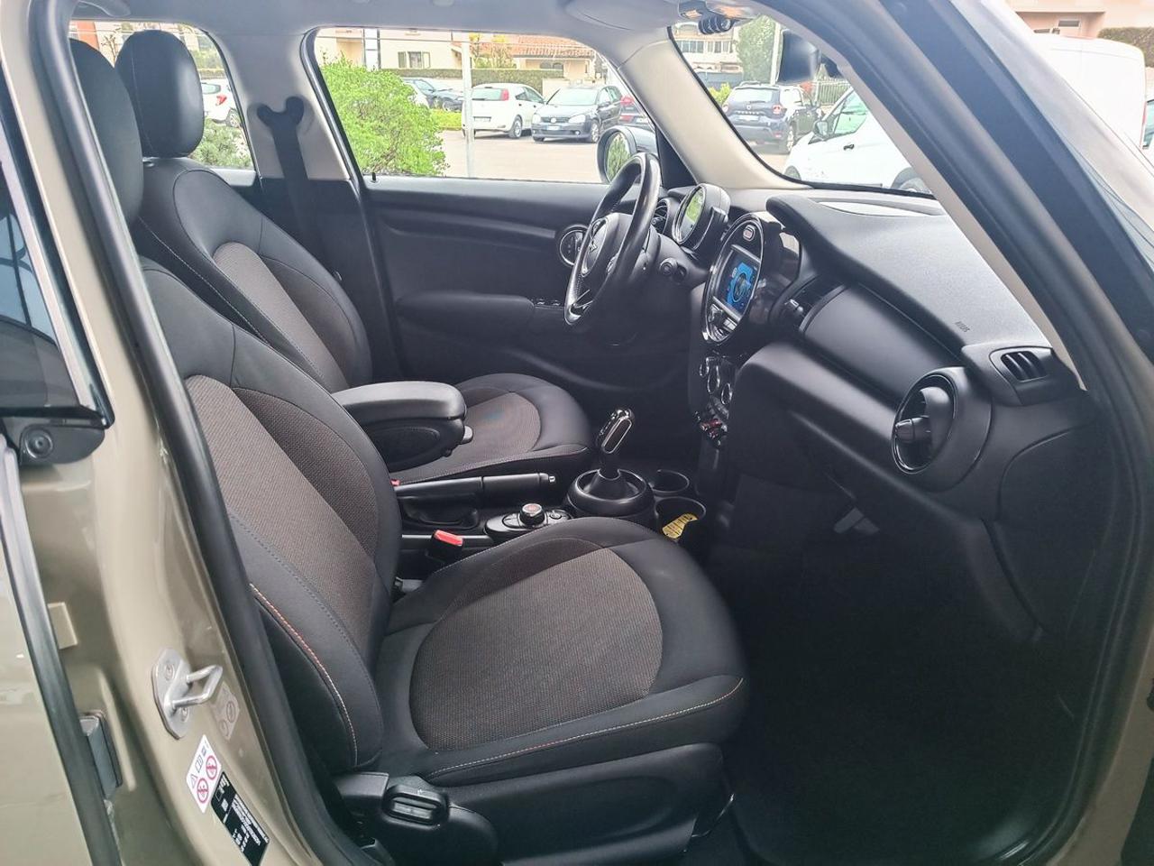 MINI One 1.5 One Hype 5 porte - 14