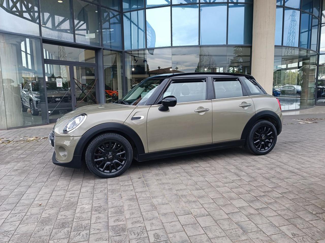 MINI One 1.5 One Hype 5 porte - 22
