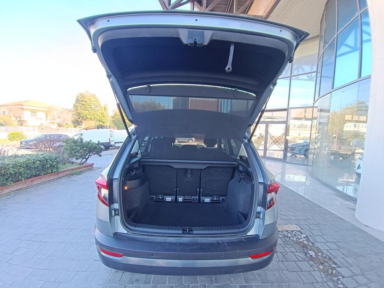 SKODA Karoq 1.6 TDI SCR DSG Ambition - 10