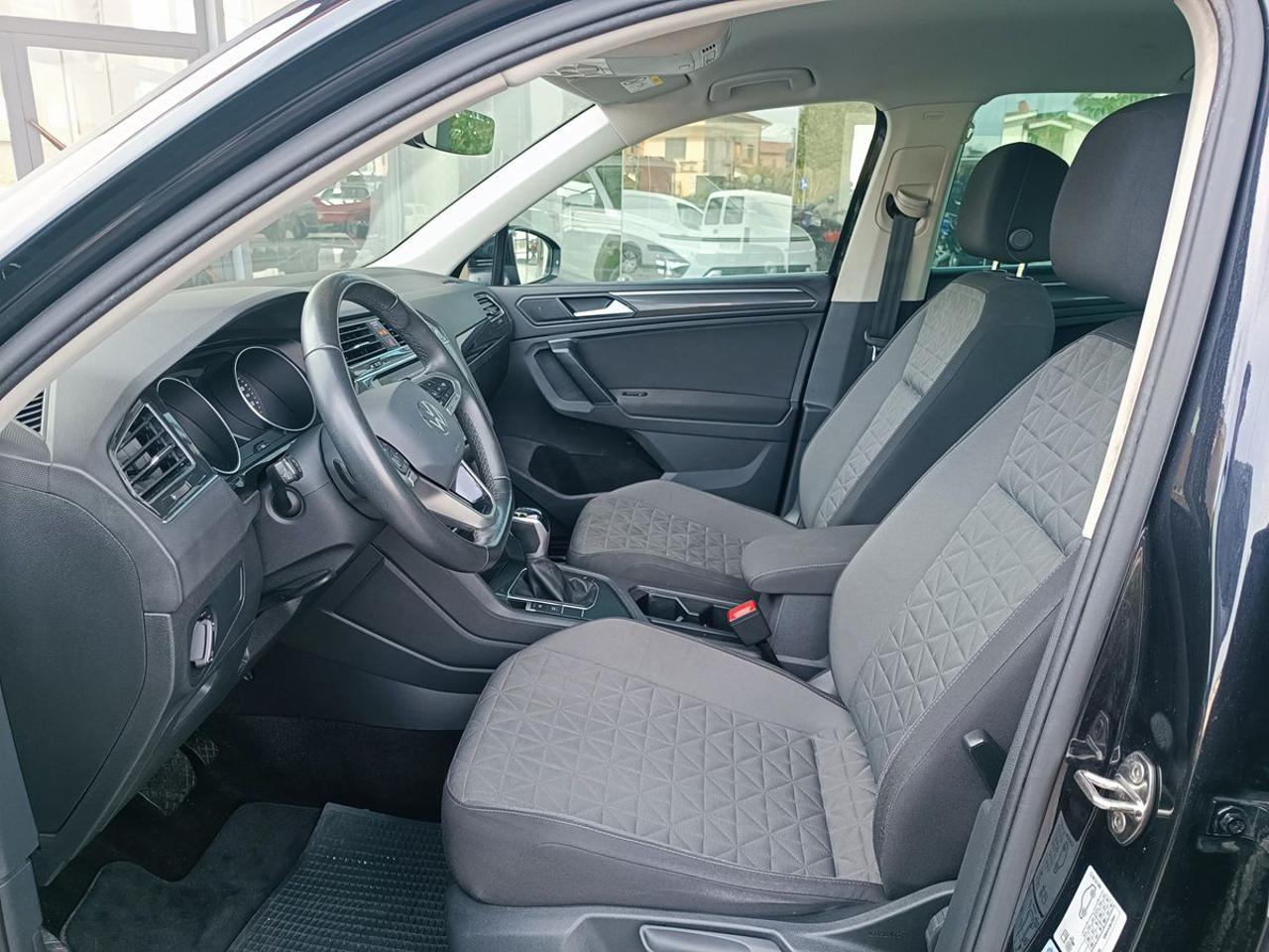 VOLKSWAGEN Tiguan 2.0 TDI 150 CV SCR DSG Life - 4