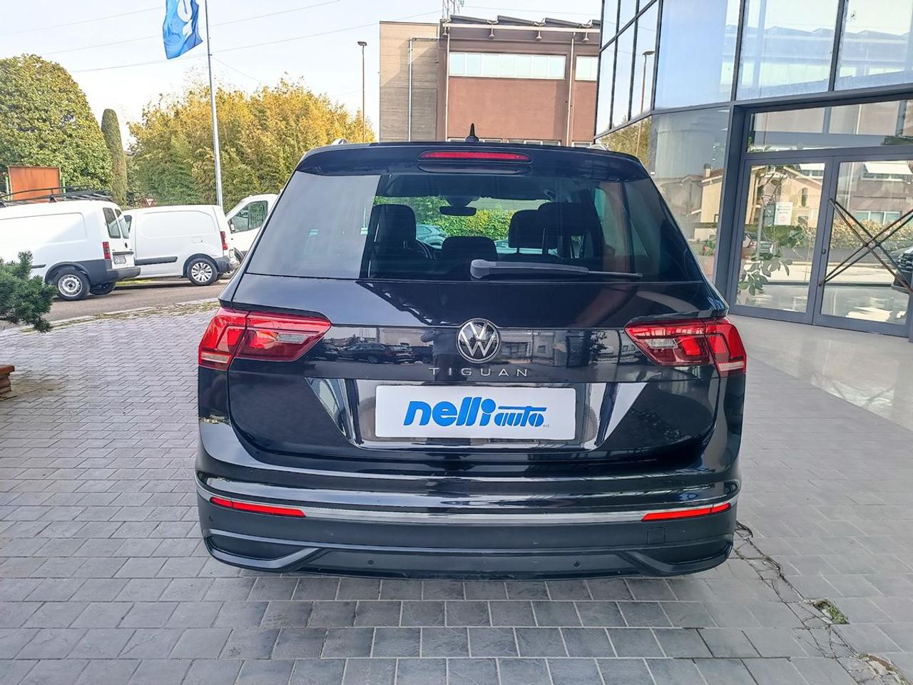 VOLKSWAGEN Tiguan 2.0 TDI 150 CV SCR DSG Life - 23