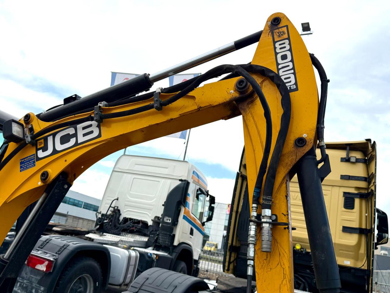 JCB 8029 CTS - 9