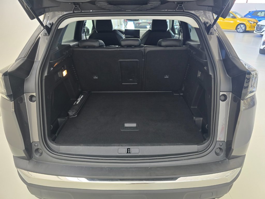 PEUGEOT 3008 BlueHDi 130 S&S EAT8 Allure - 9