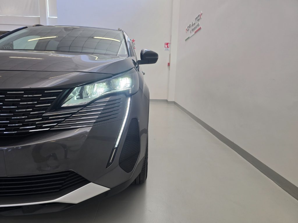 PEUGEOT 3008 BlueHDi 130 S&S EAT8 Style - 25