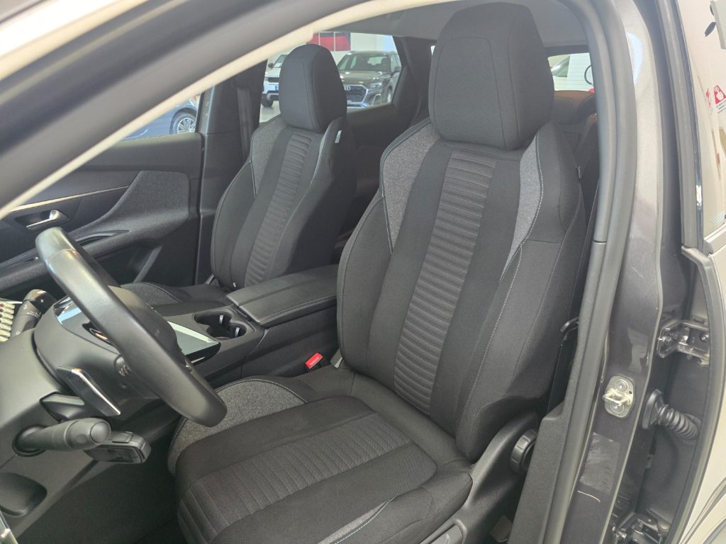 PEUGEOT 3008 BlueHDi 130 S&S EAT8 Style - 22