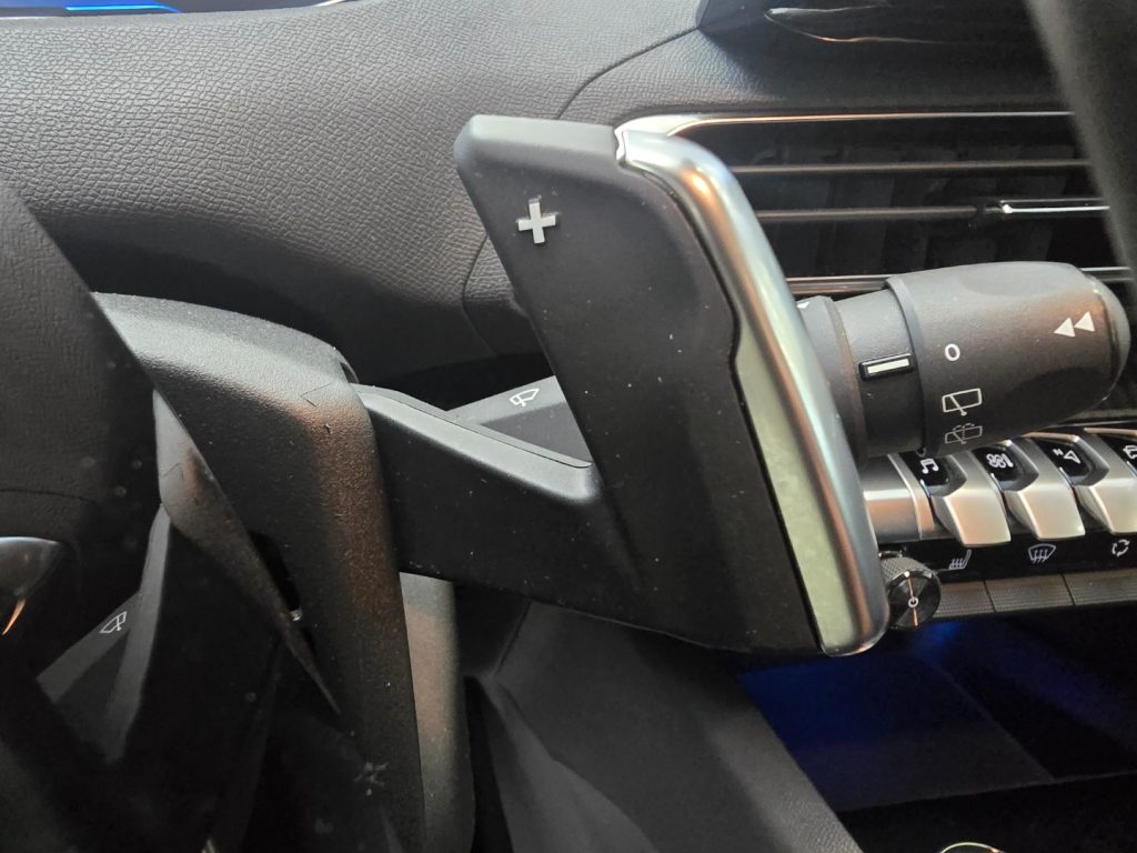 PEUGEOT 3008 BlueHDi 130 S&S EAT8 Style - 17