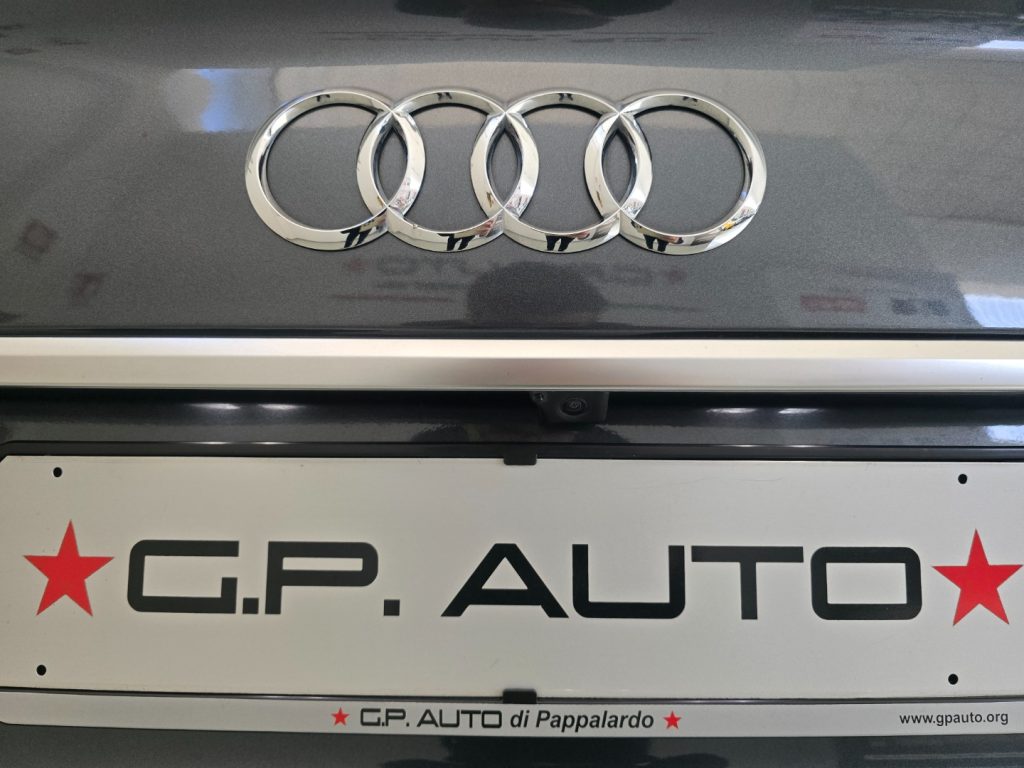 AUDI Q5 SPB 40 TDI quattro S tronic S line - 8
