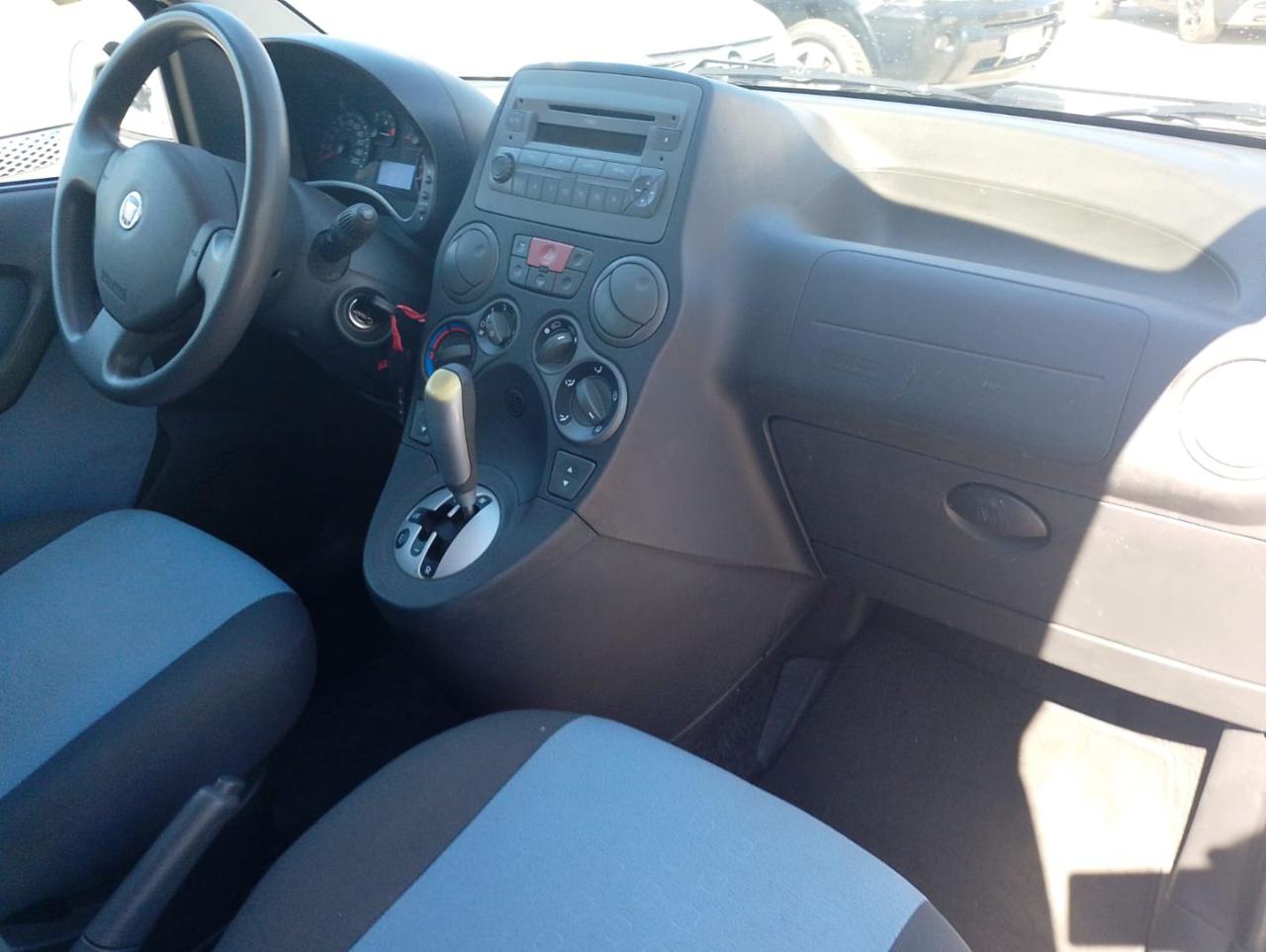 FIAT Panda 1.2 Dynamic Dualogic CAMBIO AUTOMATICO - 8
