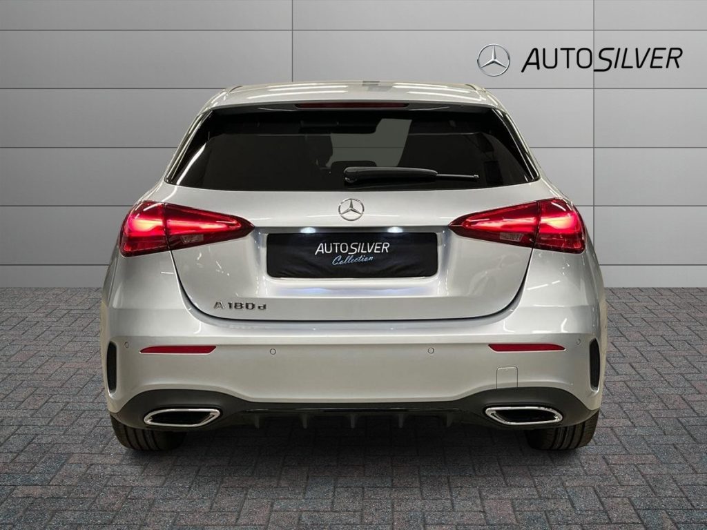 MERCEDES-BENZ A 180 d Automatic AMG Line Advanced Plus - 4