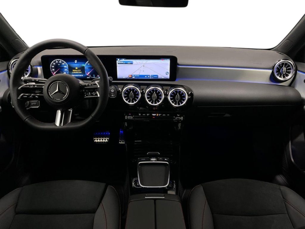 MERCEDES-BENZ A 180 d Automatic AMG Line Advanced Plus - 9
