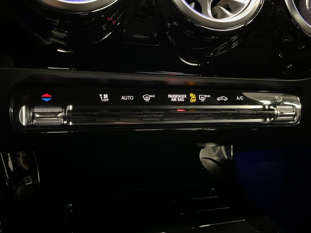 MERCEDES-BENZ A 180 d Automatic AMG Line Advanced Plus - 14