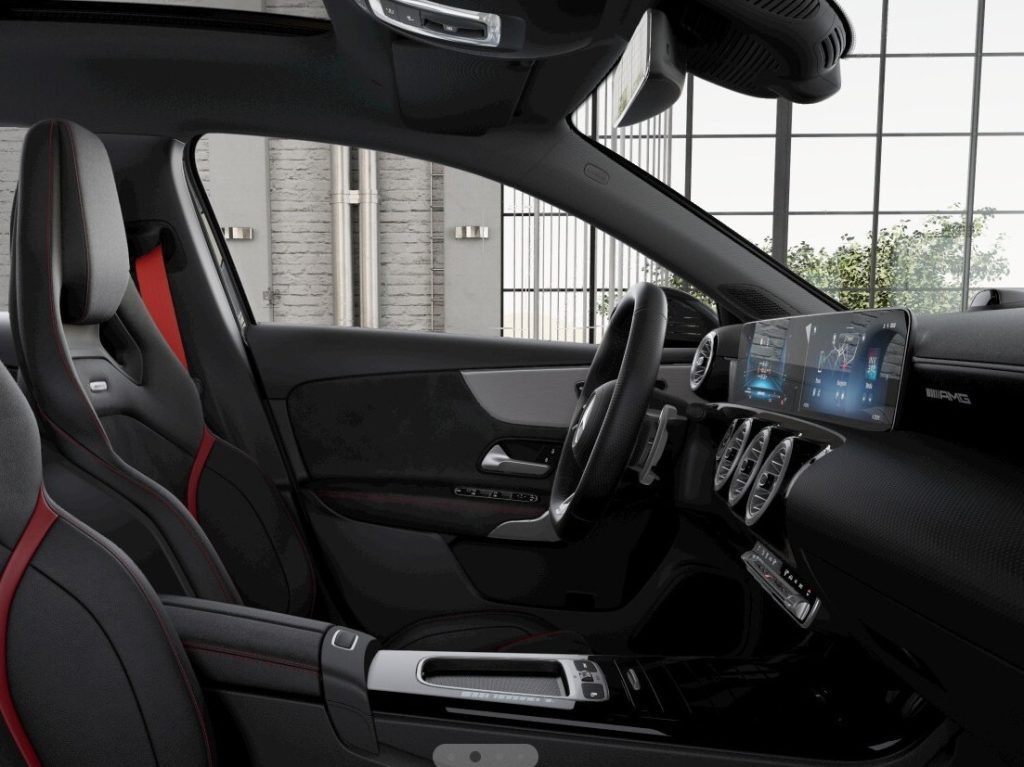 MERCEDES-BENZ A 35 AMG 4Matic Premium - 6