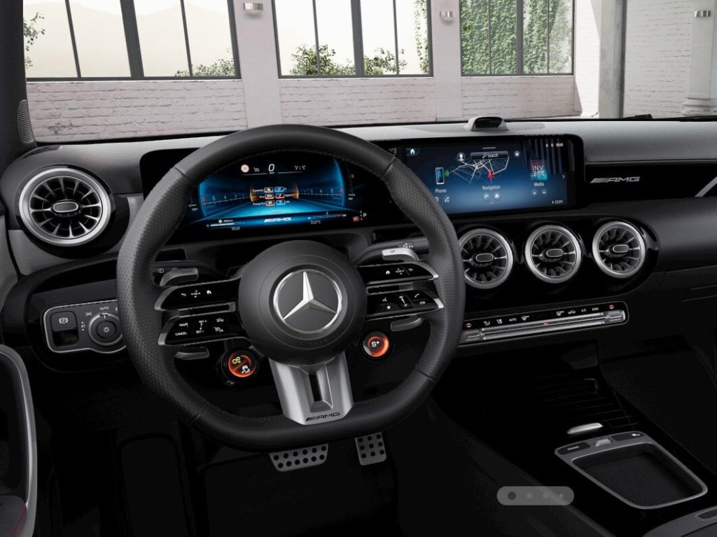 MERCEDES-BENZ A 35 AMG 4Matic Premium - 5