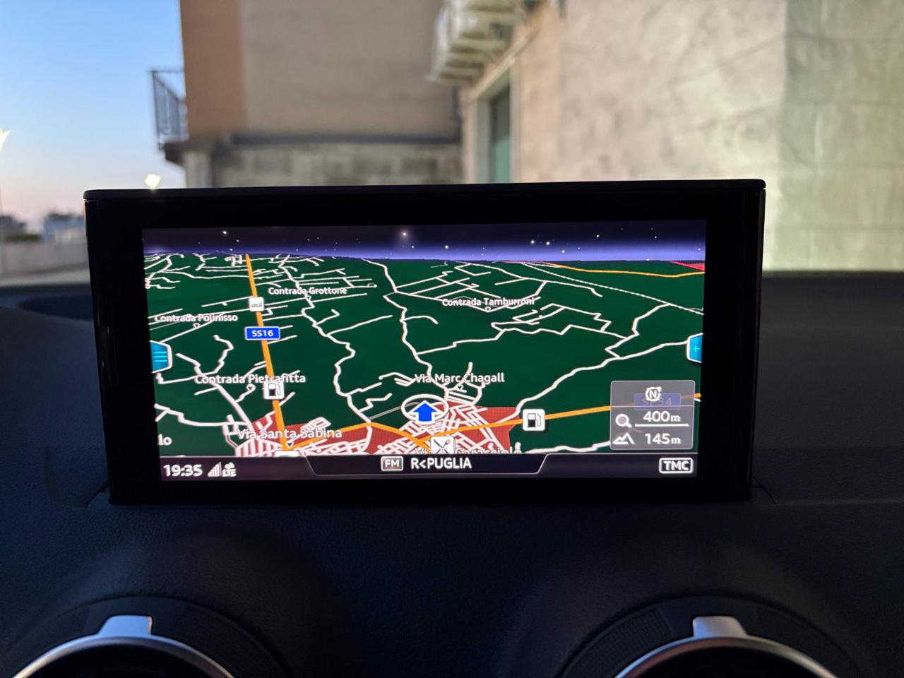 AUDI Q2 30 TDI S tronic Business Plus - 15