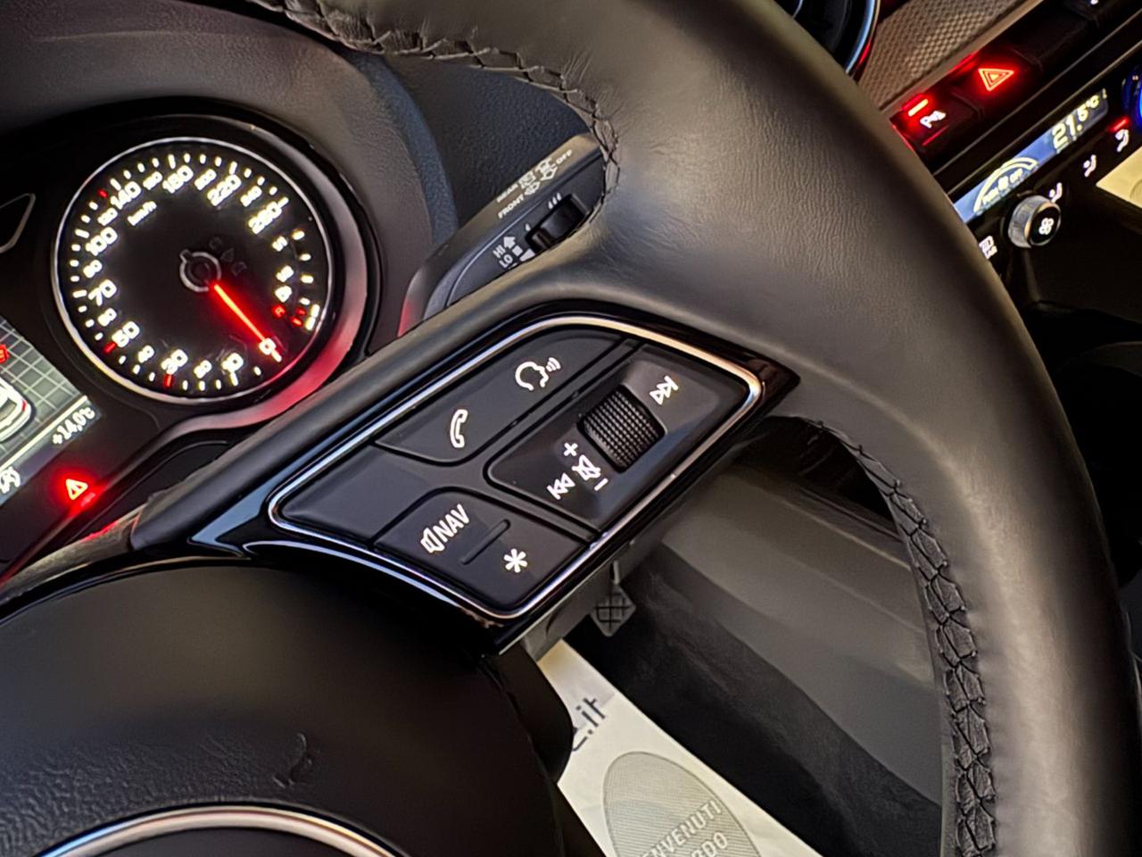 AUDI Q2 30 TDI S tronic Business Plus - 23