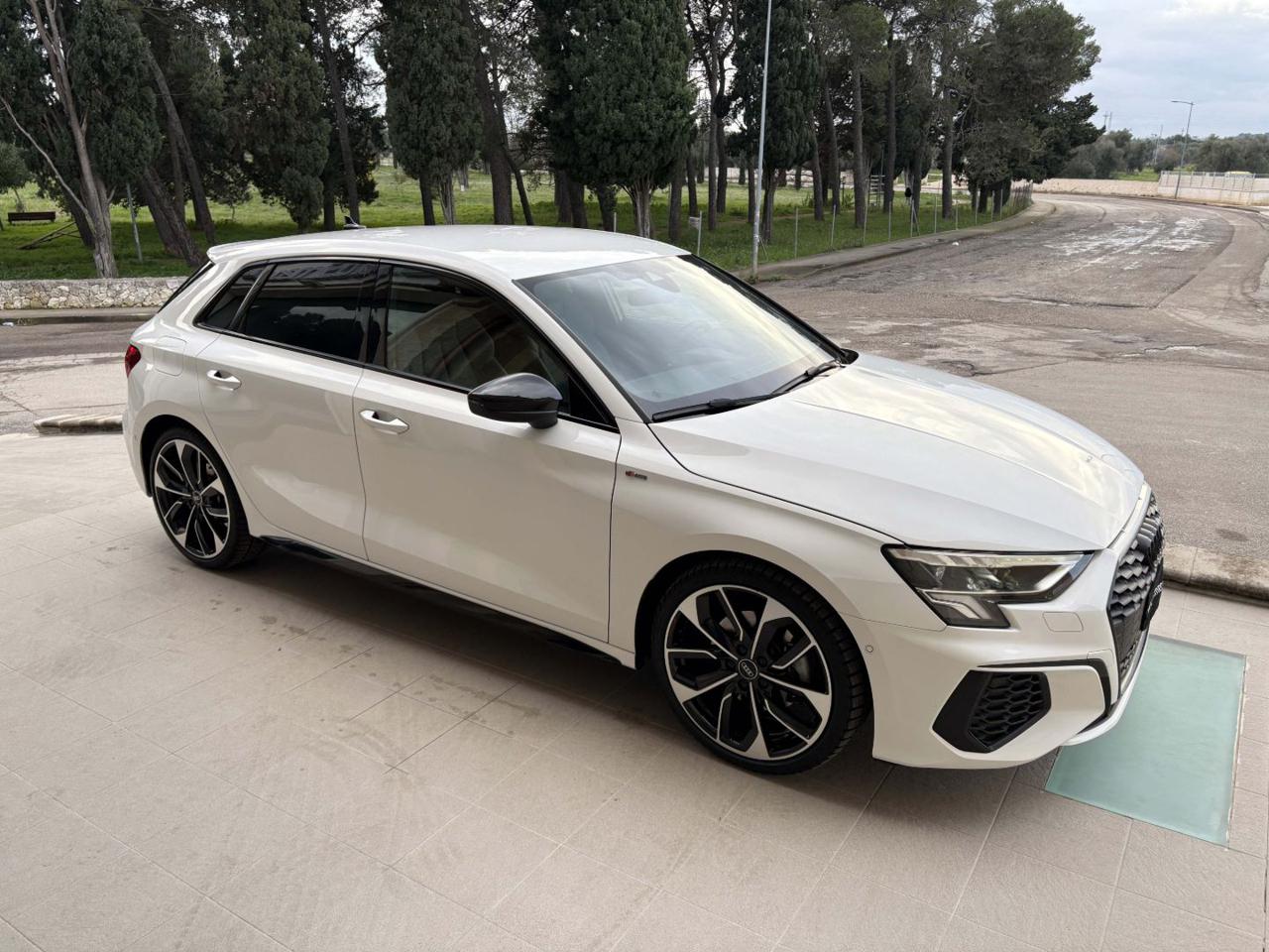 AUDI A3 SPB Sportback 35 TDI S tronic S line Plus - 3