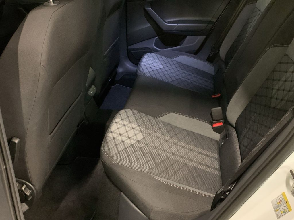 VOLKSWAGEN Taigo R-Line Plus 1.0 TSI 85 kW (115 CV) DSG - 22