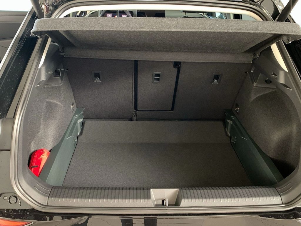 VOLKSWAGEN T-Roc 1.5 etsi style 115cv dsg - 24