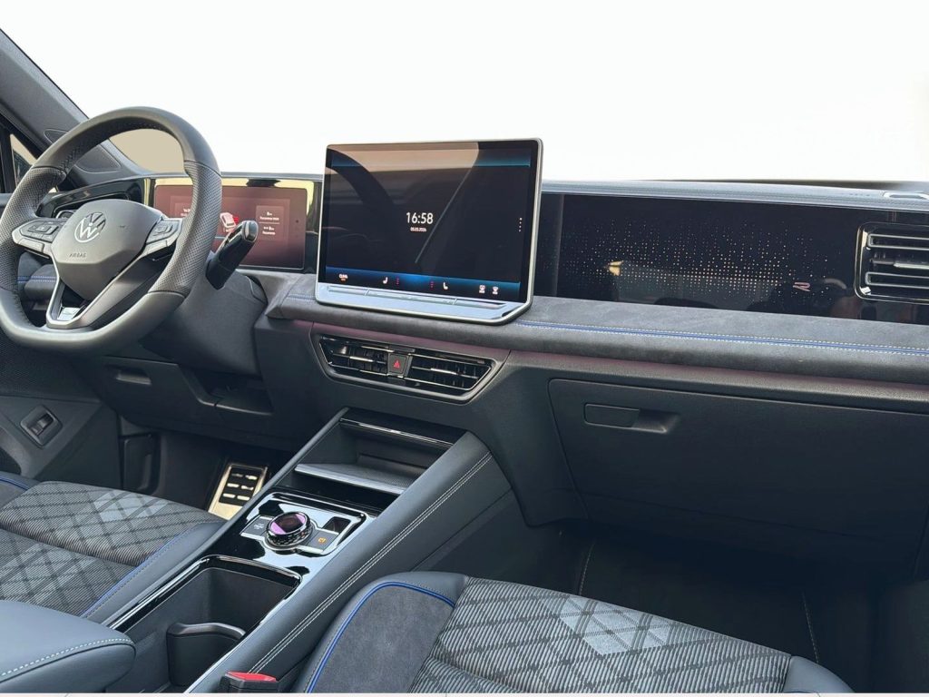 VOLKSWAGEN Tiguan Nuova Tiguan R-Line Plus 2.0 TDI SCR 110 kW (150 C - 23