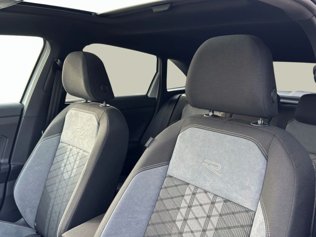 VOLKSWAGEN Taigo R-Line Plus 1.0 TSI 85 kW (115 CV) DSG - 10