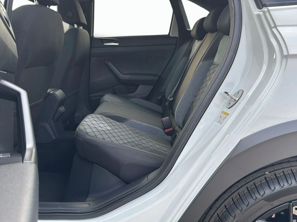 VOLKSWAGEN Taigo R-Line Plus 1.0 TSI 85 kW (115 CV) DSG - 11