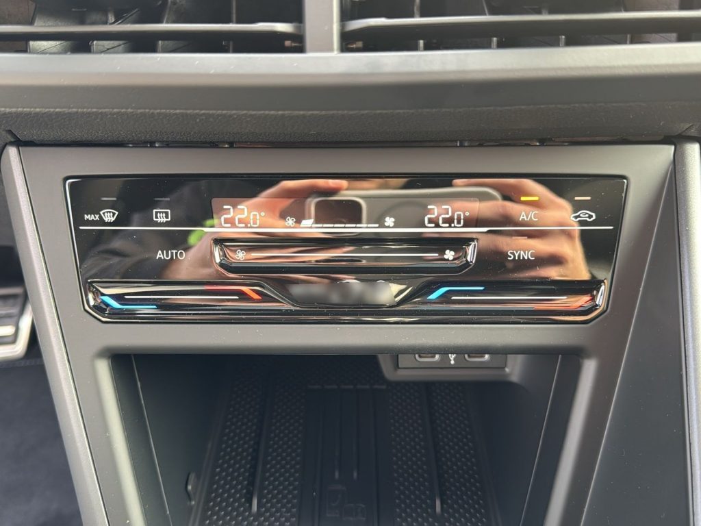 VOLKSWAGEN Taigo R-Line Plus 1.0 TSI 85 kW (115 CV) DSG - 18