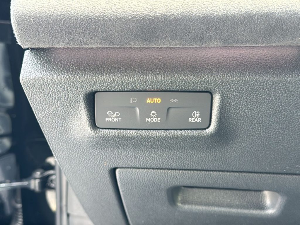 VOLKSWAGEN Tiguan Nuova Tiguan R-Line Plus 1.5 TSI eHybrid 150 kW (2 - 14