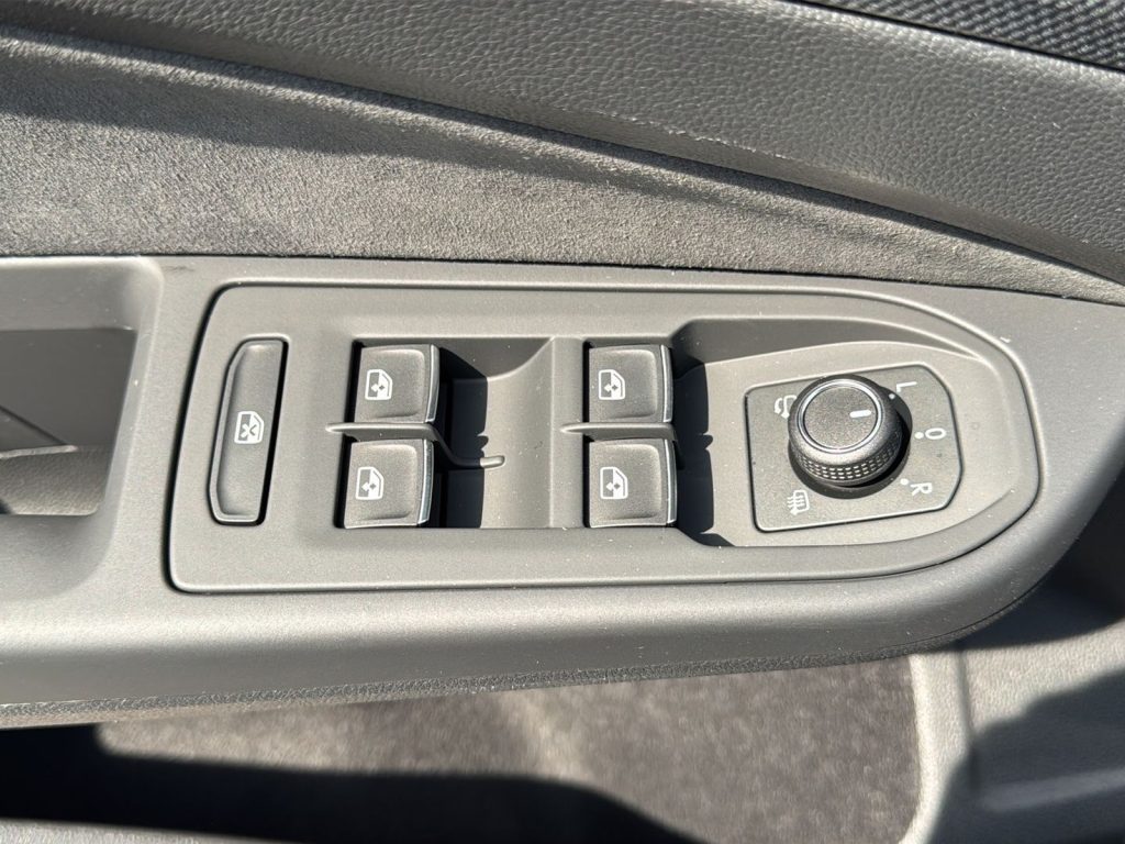 VOLKSWAGEN Golf Nuova Golf R-Line Plus 1.5 eTSI ACT 85 kW (115 CV) - 12