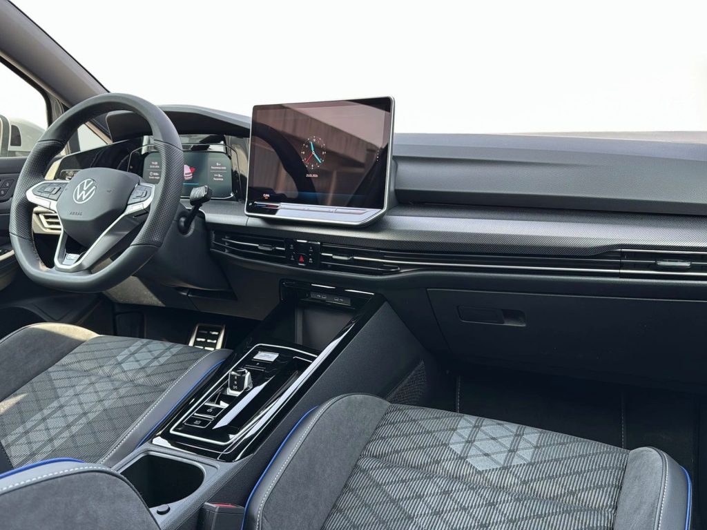 VOLKSWAGEN Golf Nuova Golf R-Line Plus 1.5 eTSI ACT 85 kW (115 CV) - 22