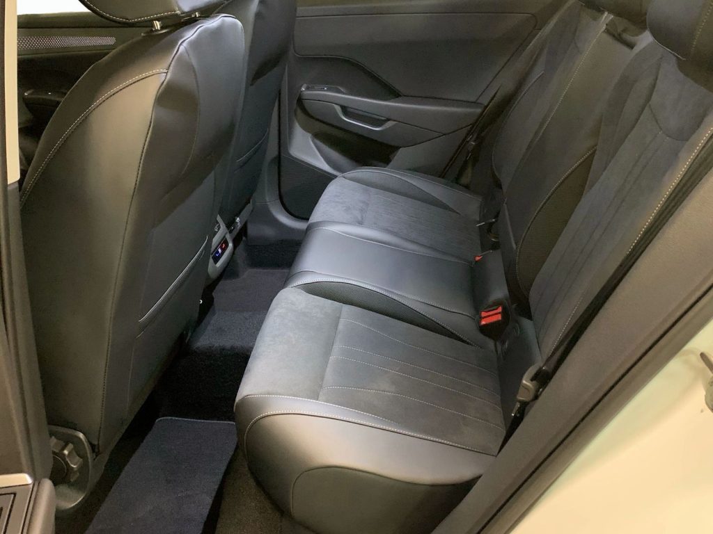 VOLKSWAGEN T-Roc 1.5 etsi style 115cv dsg - 22