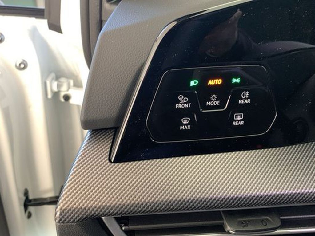 VOLKSWAGEN Golf Nuova Golf R-Line Plus 2.0 TDI SCR 110 kW (150 CV) - 18