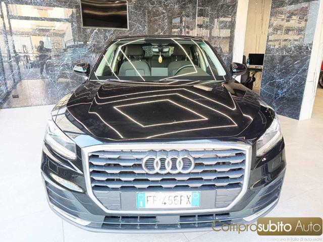 AUDI Q2 Dark gray pastel