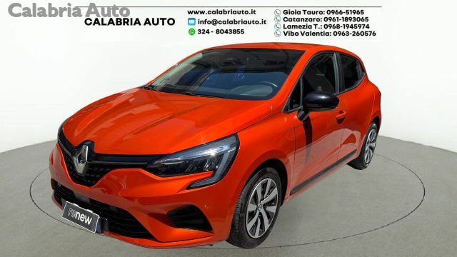 RENAULT Clio Orange metallizzato