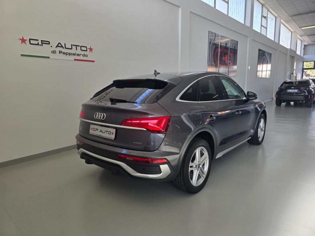 AUDI Q5 SPB 40 TDI quattro S tronic S line - 4