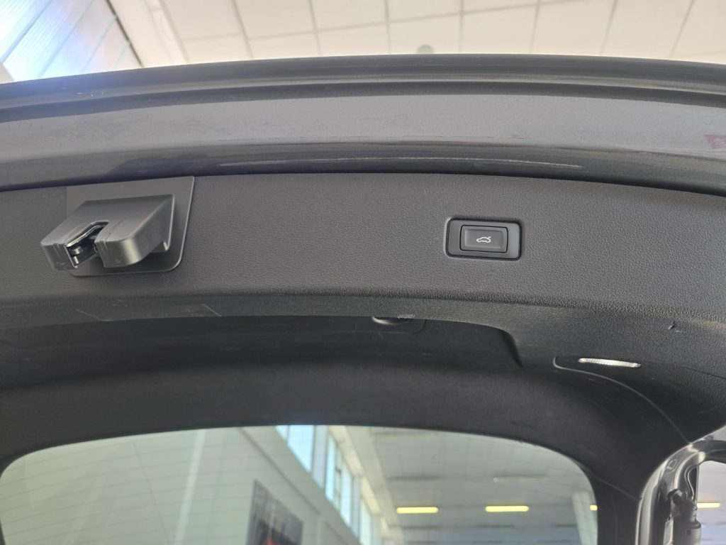 AUDI Q5 SPB 40 TDI quattro S tronic S line - 11