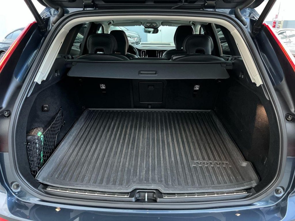 VOLVO XC60 B5 AWD automatico Ultimate Bright - 13