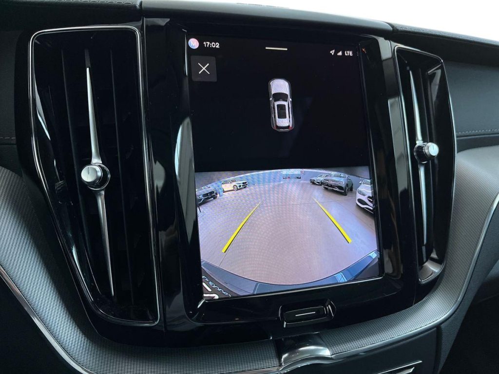 VOLVO XC60 B5 AWD automatico Ultimate Bright - 12