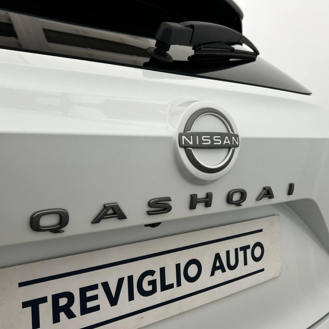NISSAN Qashqai 1.3 MHEV 140 N-Connecta - 38