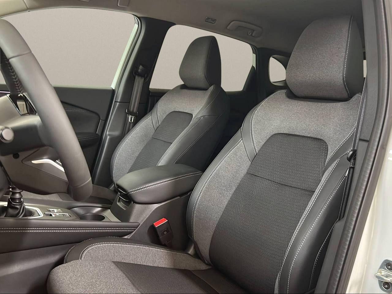 NISSAN Qashqai 1.3 MHEV 140 N-Connecta - 10