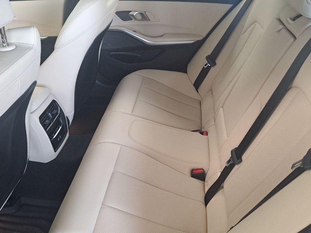 BMW 330 d 48V xDrive Touring Msport Aut. + Tetto apr. - 12