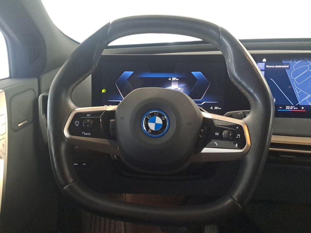 BMW iX xDrive 40 Pacchetto Sportivo Aut. - 11
