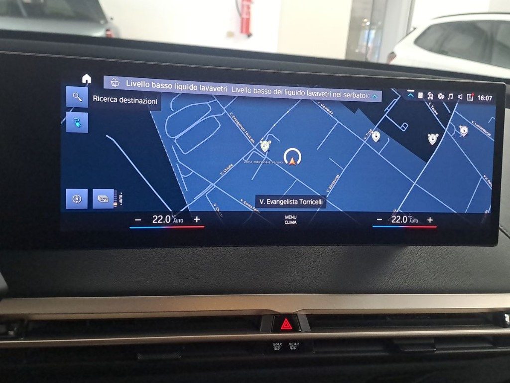 BMW iX xDrive 40 Pacchetto Sportivo Aut. - 13