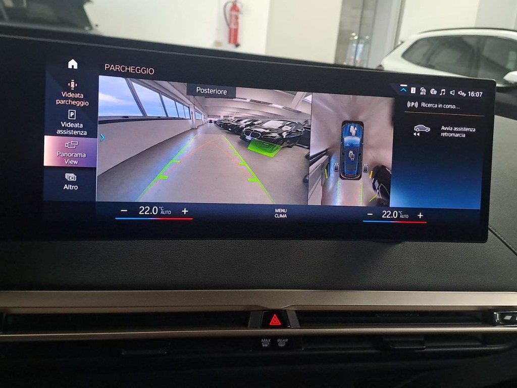 BMW iX xDrive 40 Pacchetto Sportivo Aut. - 14