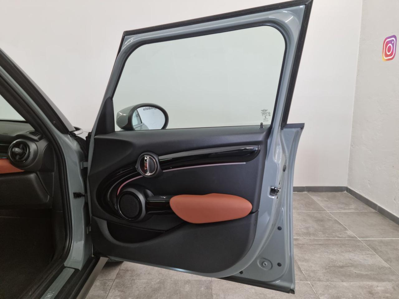 MINI Cooper 1.5 One 75 CV Classic 5 porte - 30