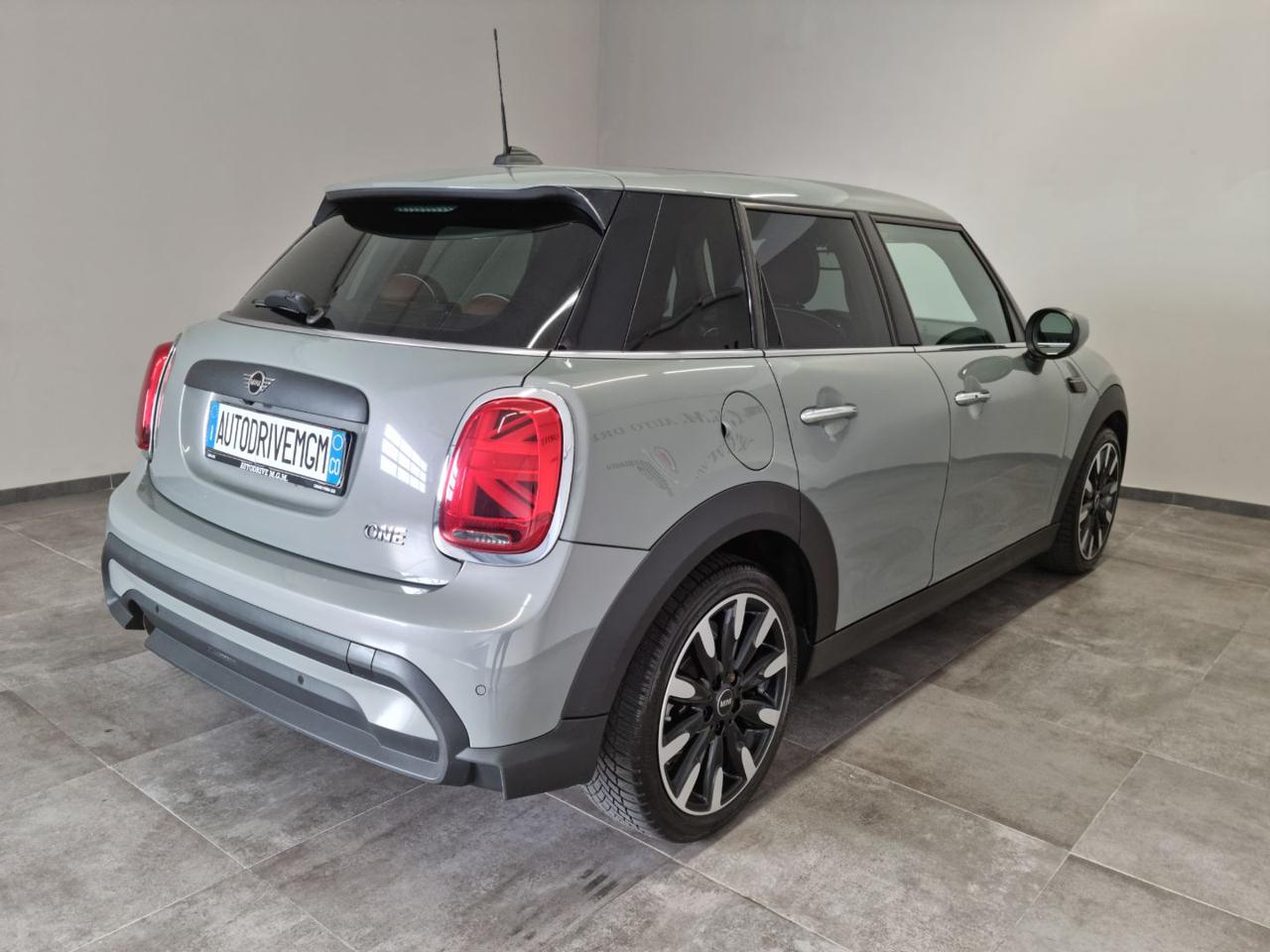 MINI Cooper 1.5 One 75 CV Classic 5 porte - 24