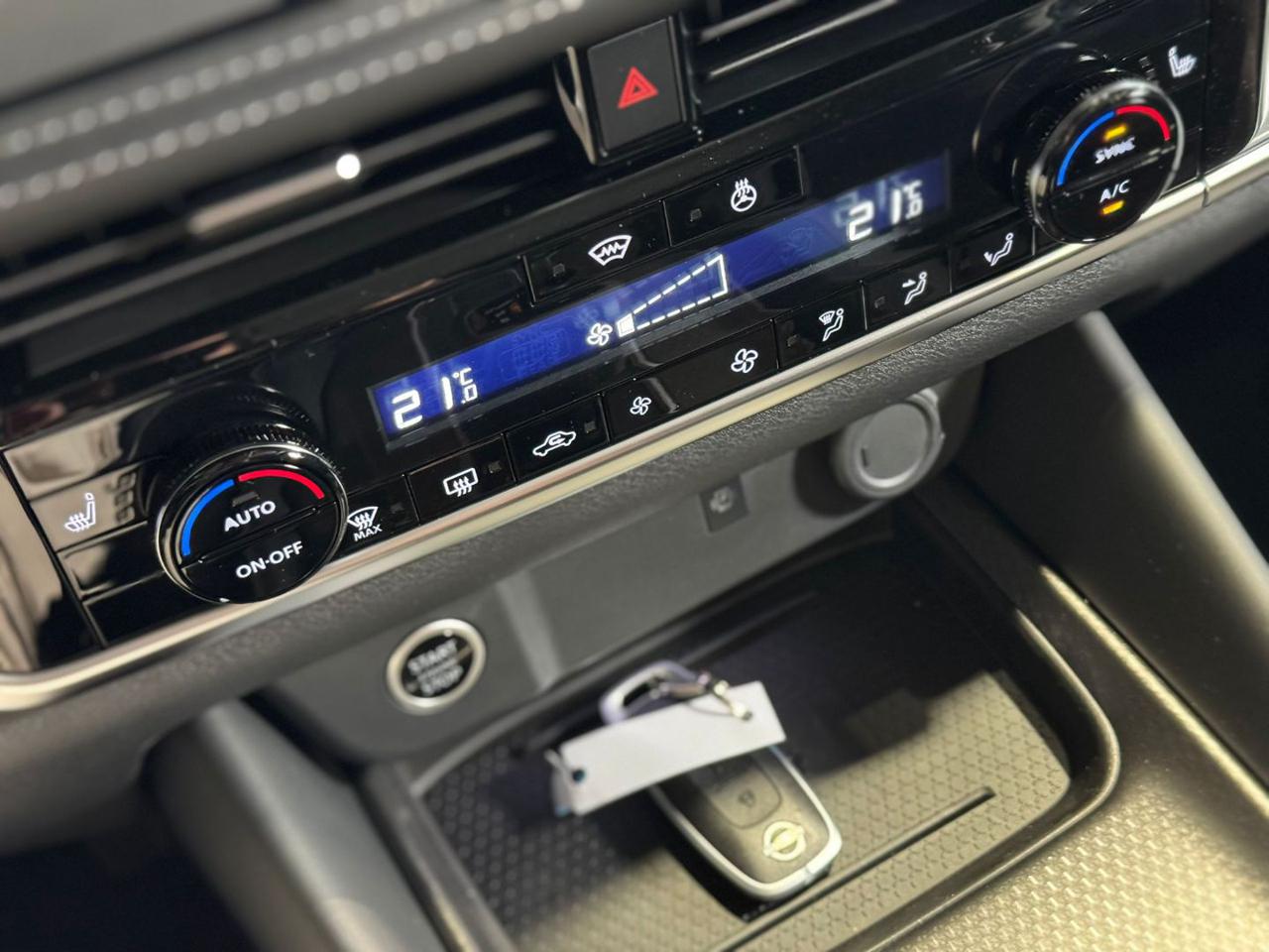 NISSAN Qashqai MHEV 158 CV Xtronic N-Connecta - 16